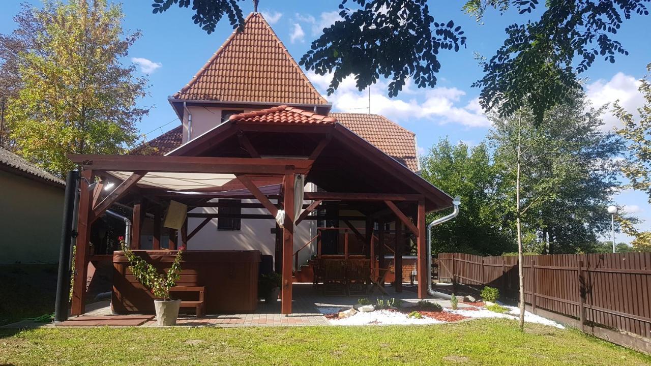 Tó úti Vendégház Mezotúr Exterior foto
