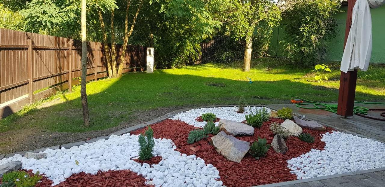 Tó úti Vendégház Mezotúr Exterior foto